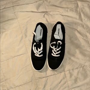 Old Navy Black Sneakers